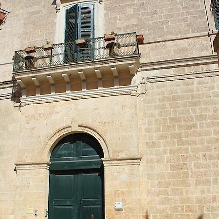 Palazzo Bitonti Bed & Breakfast Gagliano del Capo Exterior photo