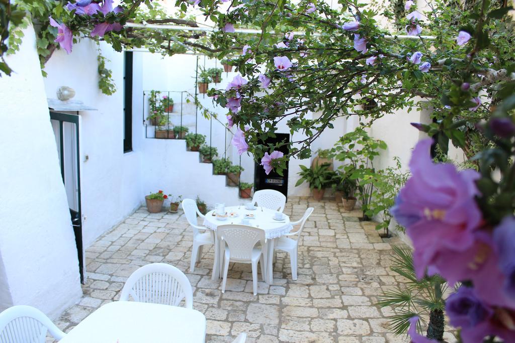 Palazzo Bitonti Bed & Breakfast Gagliano del Capo Exterior photo